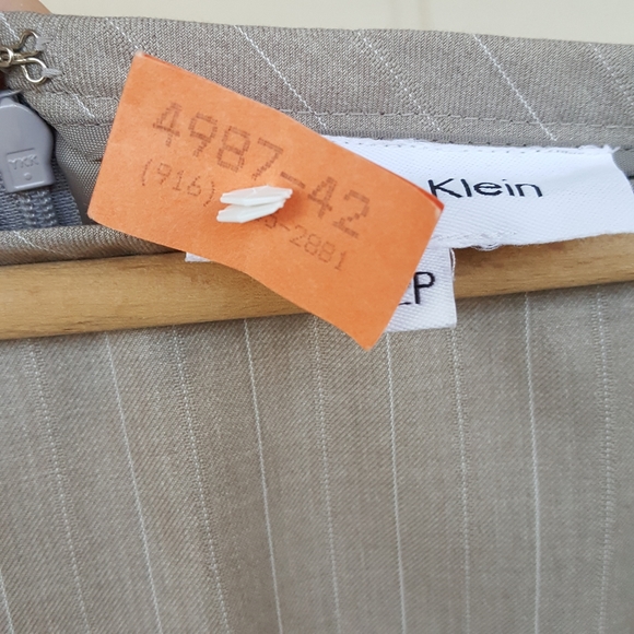 12 P CALVIN KLEIN BROWNISH GRAY PINSTRIPE TWO PIECE SKIRT SUIT - Picture 10 of 15